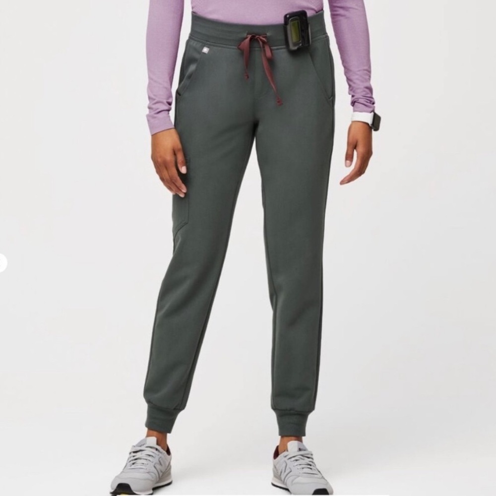FIGS Zamora Jogger scrub pant